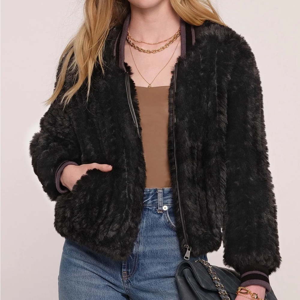NWT Heartloom Faux fur jacket medium